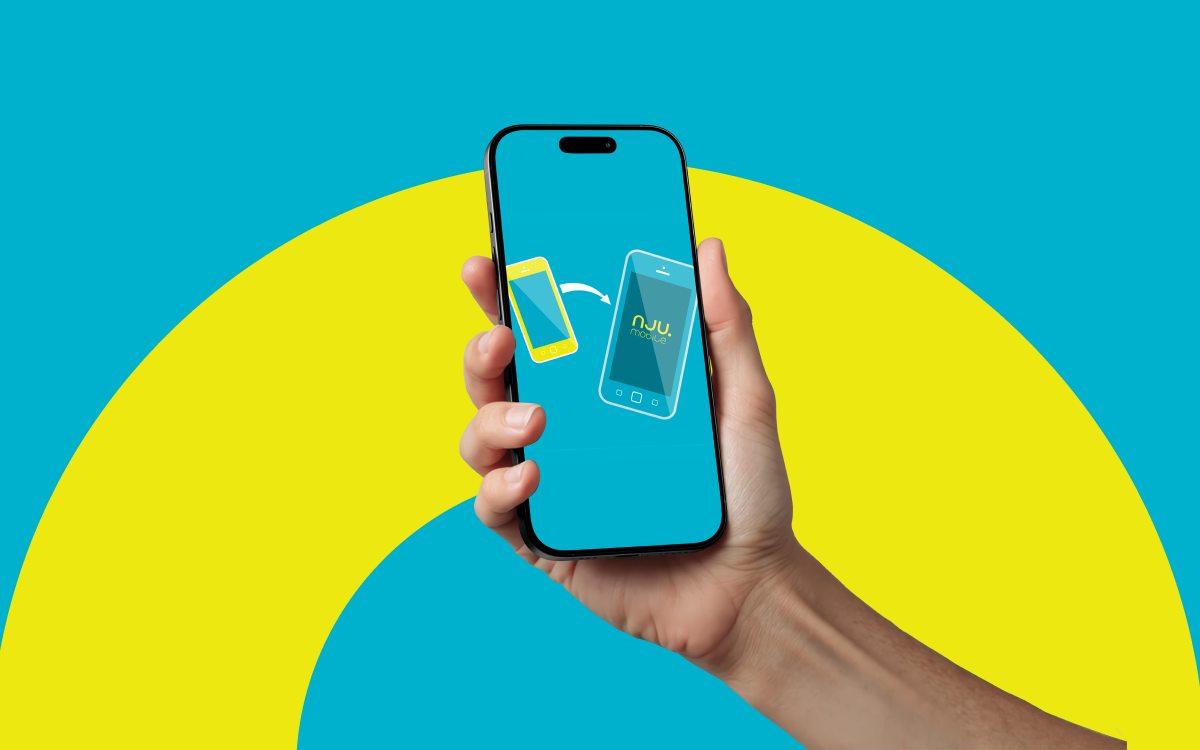 Jak przenieść dane z telefonu na telefon – grafika przedstawiająca dwa smartfony